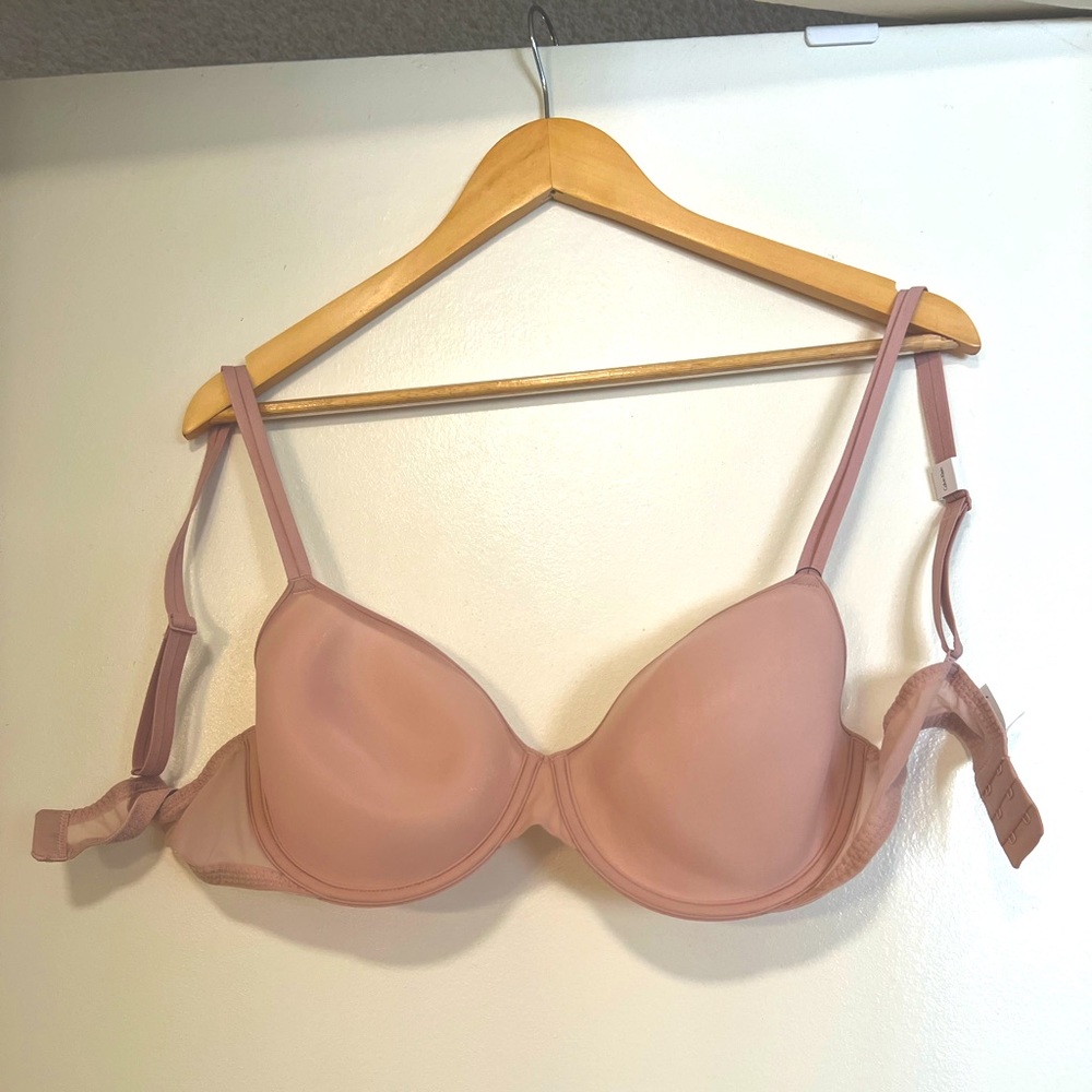 Calvin Klein Women's Sheer Marquisette Lightly Lined Demi Bra